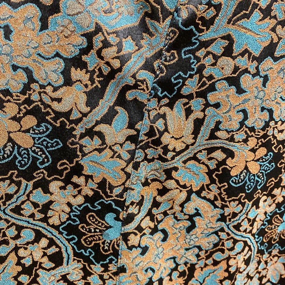 Ladies Tunic - Picture 2 of 3